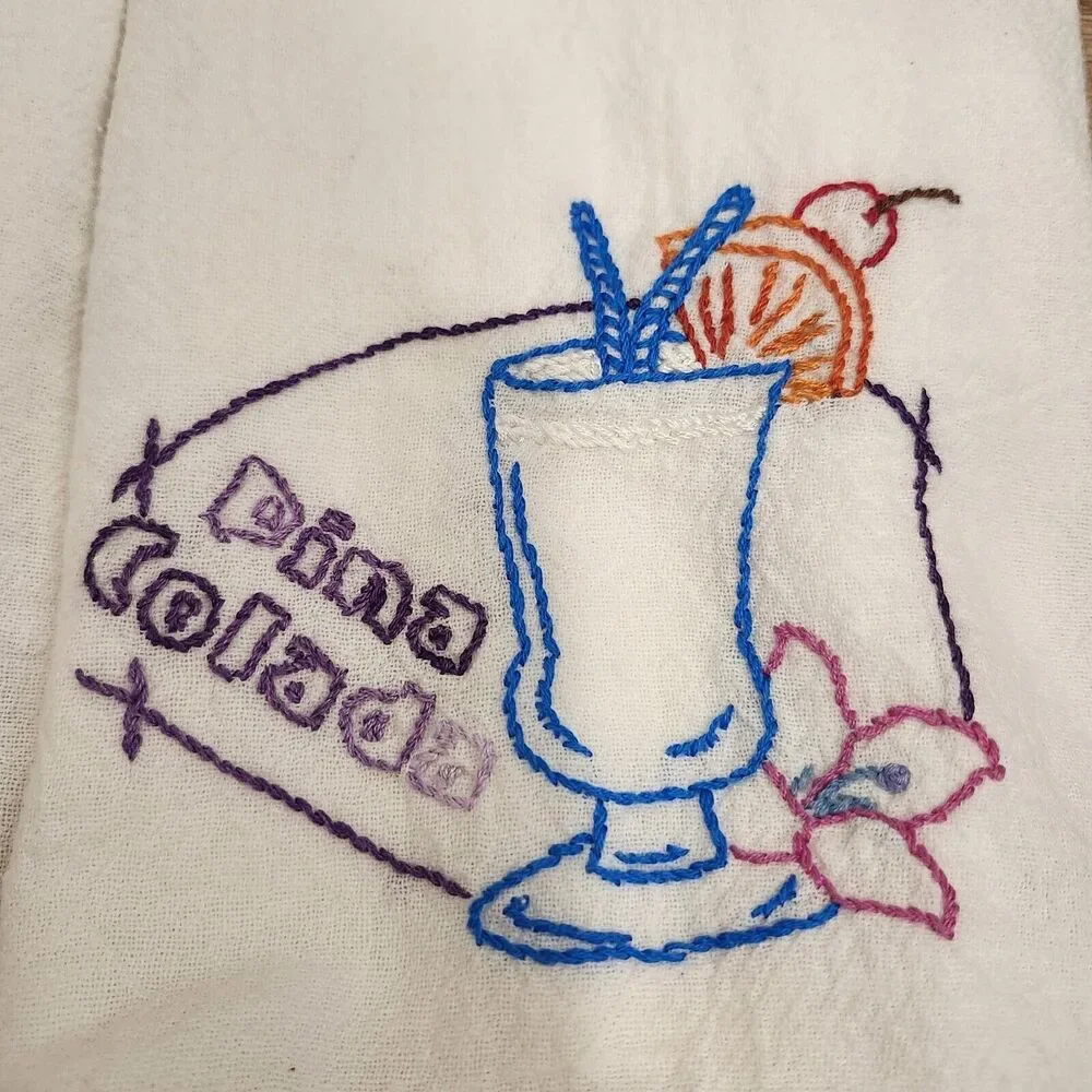 Vtg Hand Embroidered Tea Towels Set Of 2 Pina Colada & Beer 30x30 White Party